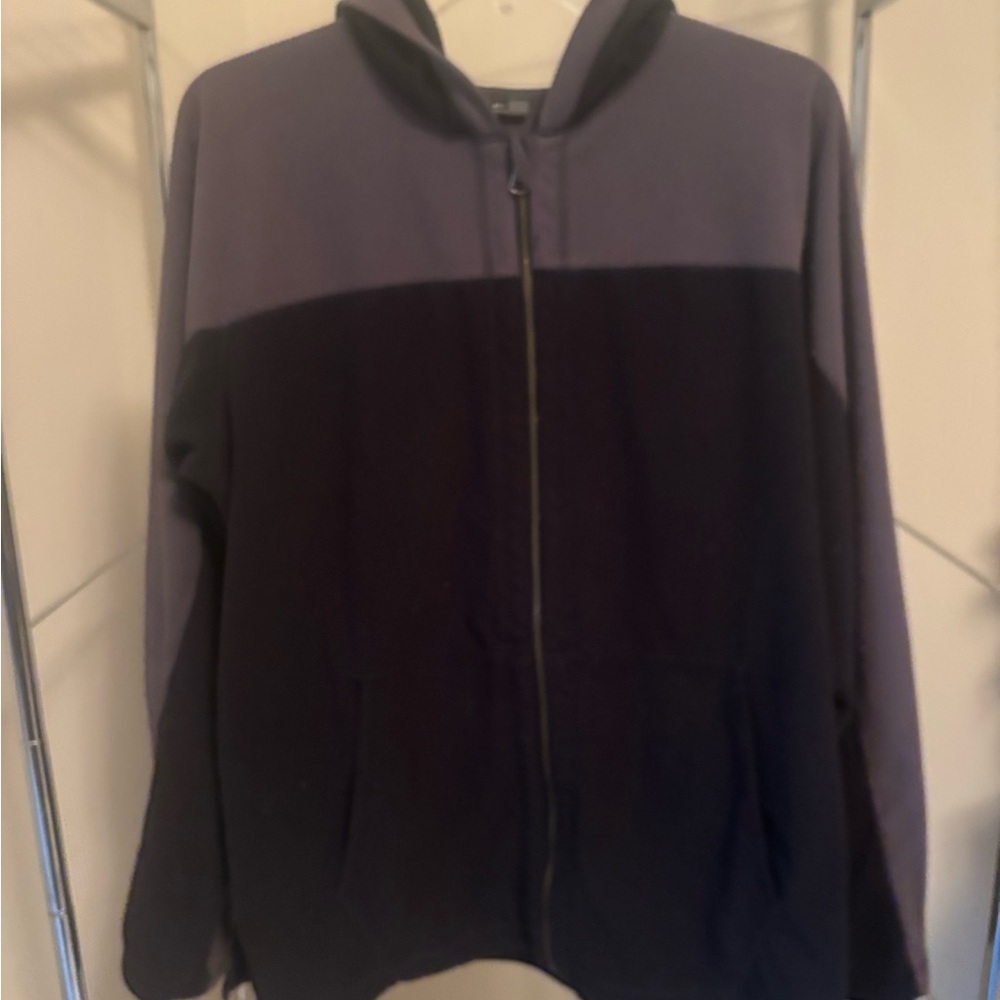 REI Men’s Black and Gray Fleece Jacket